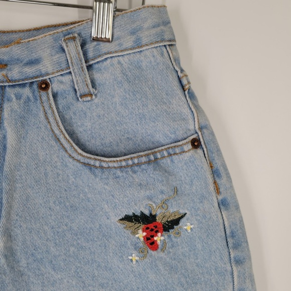 Vintage LEI High Waisted Strawberry‎ Embroidered Denim Shorts Light Wash Y2K 90S - Picture 4 of 9